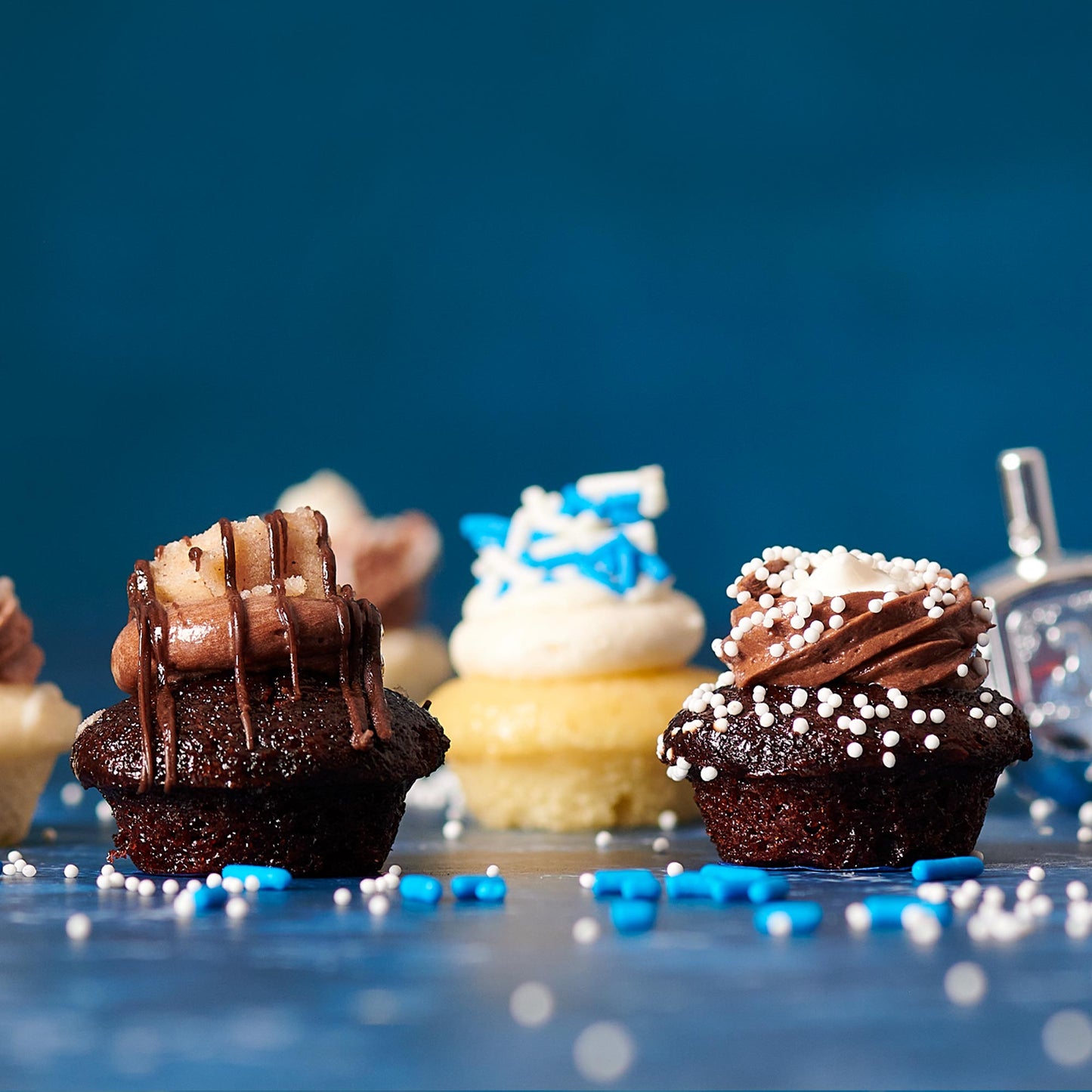 Snow Day Cupcakes 50-Pack