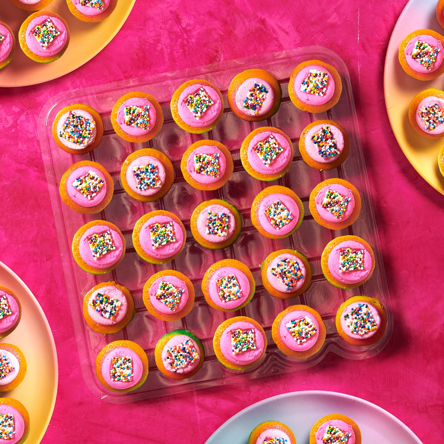 Melissa's Tie-Dye Cupcakes 25-Pack