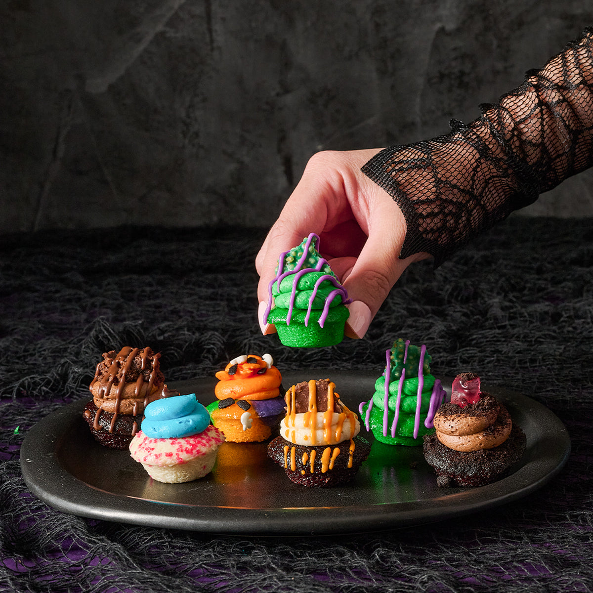 Graveyard Smash Cupcakes 100-Pack