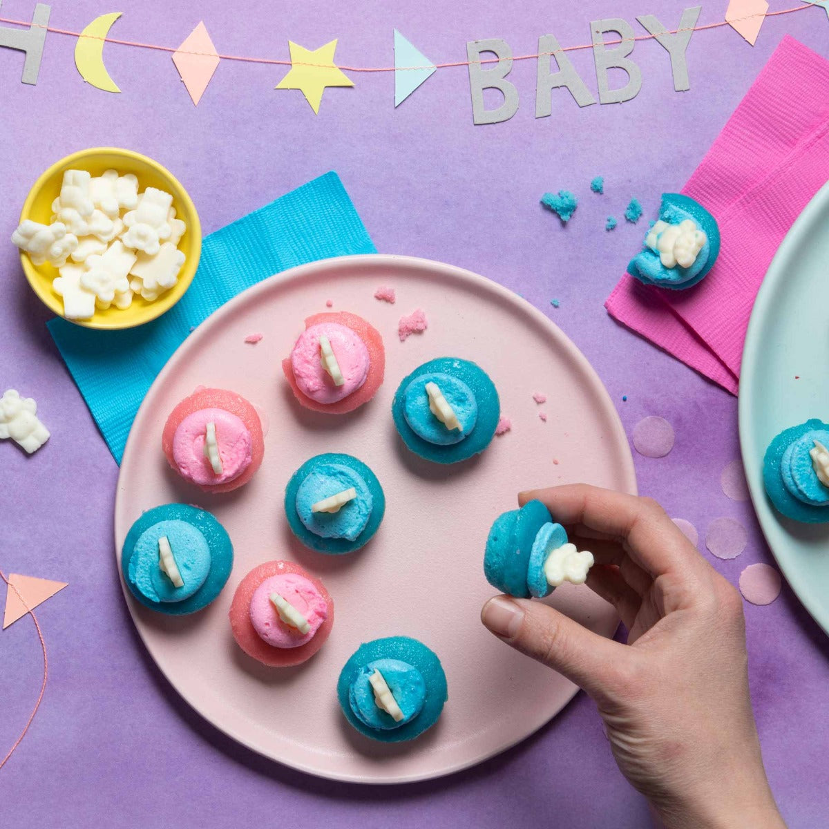 Pirottini Per Cupcake Blu Baby - 36 Pezzi In Carta Oleata 65 Gsm, Altezza 38mm, Base 51mm, In Vaso Richiudibile