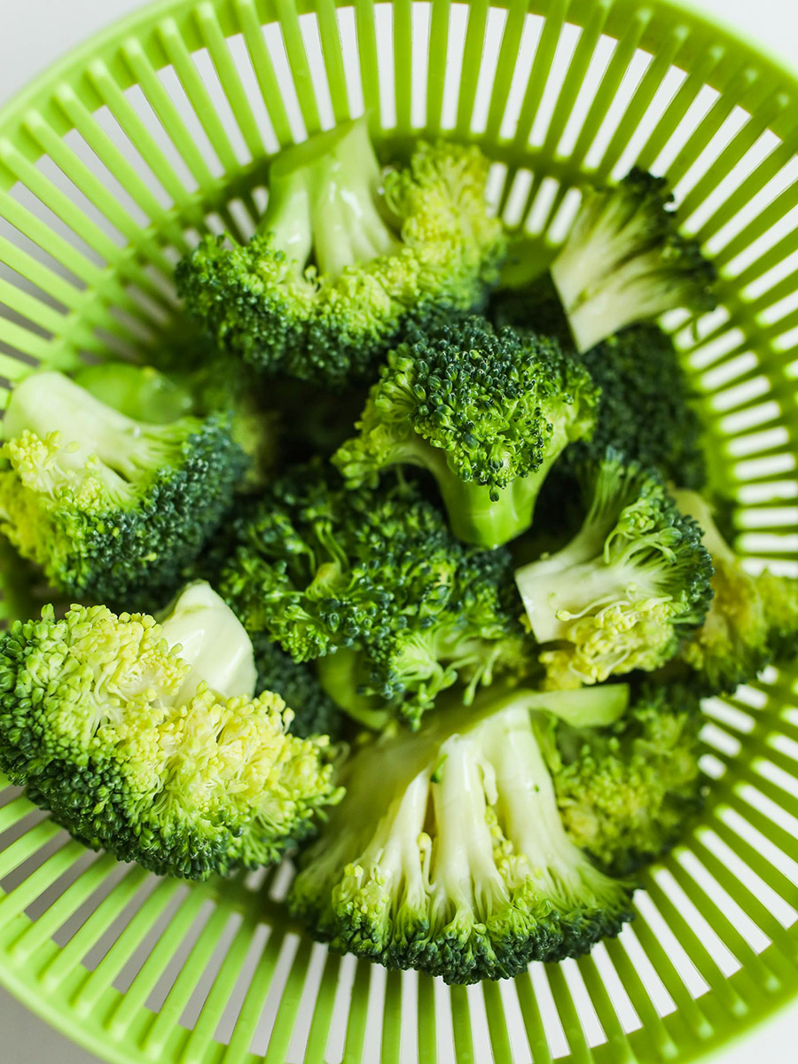 steamed broccoli