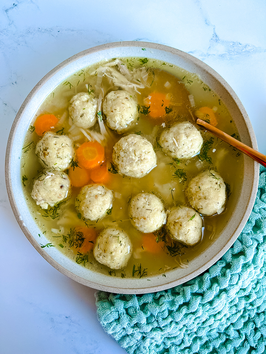 Vegetarian Matzo Ball Soup -Kneadelech